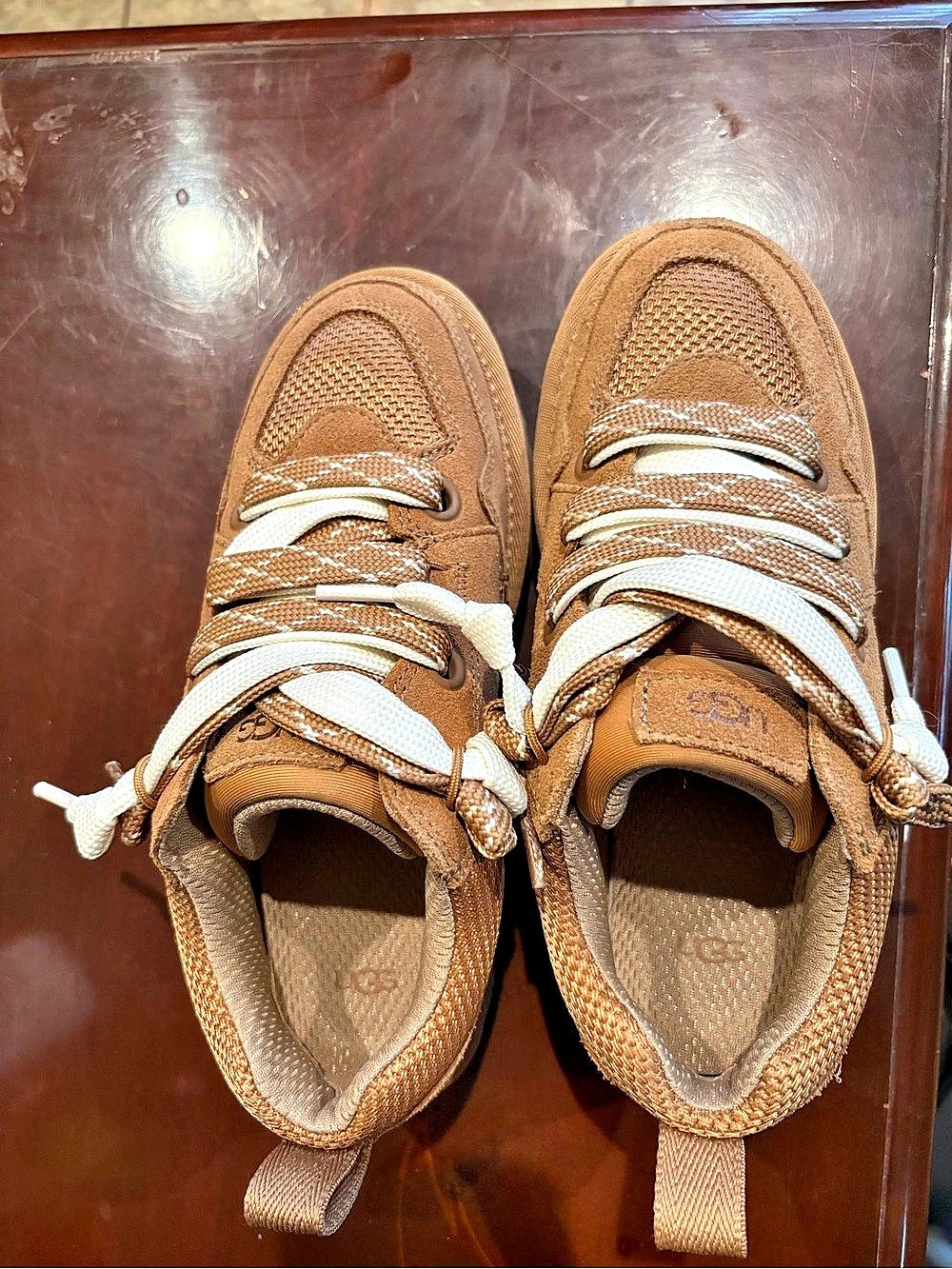 UGG Lo Lowmel Brown & White Sneakers US 6